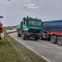 2025-10-13 LKW Achsbruch3.jpg